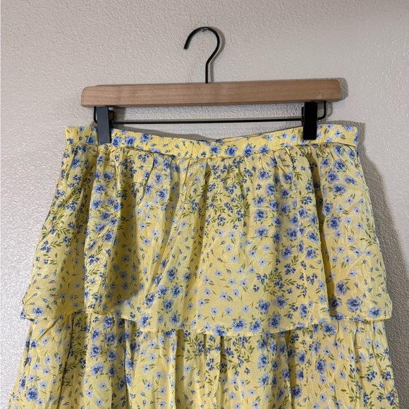 NWT Abercrombie & Fitch Drama Tiered Maxi Skirt Large Petite - Picture 7 of 9